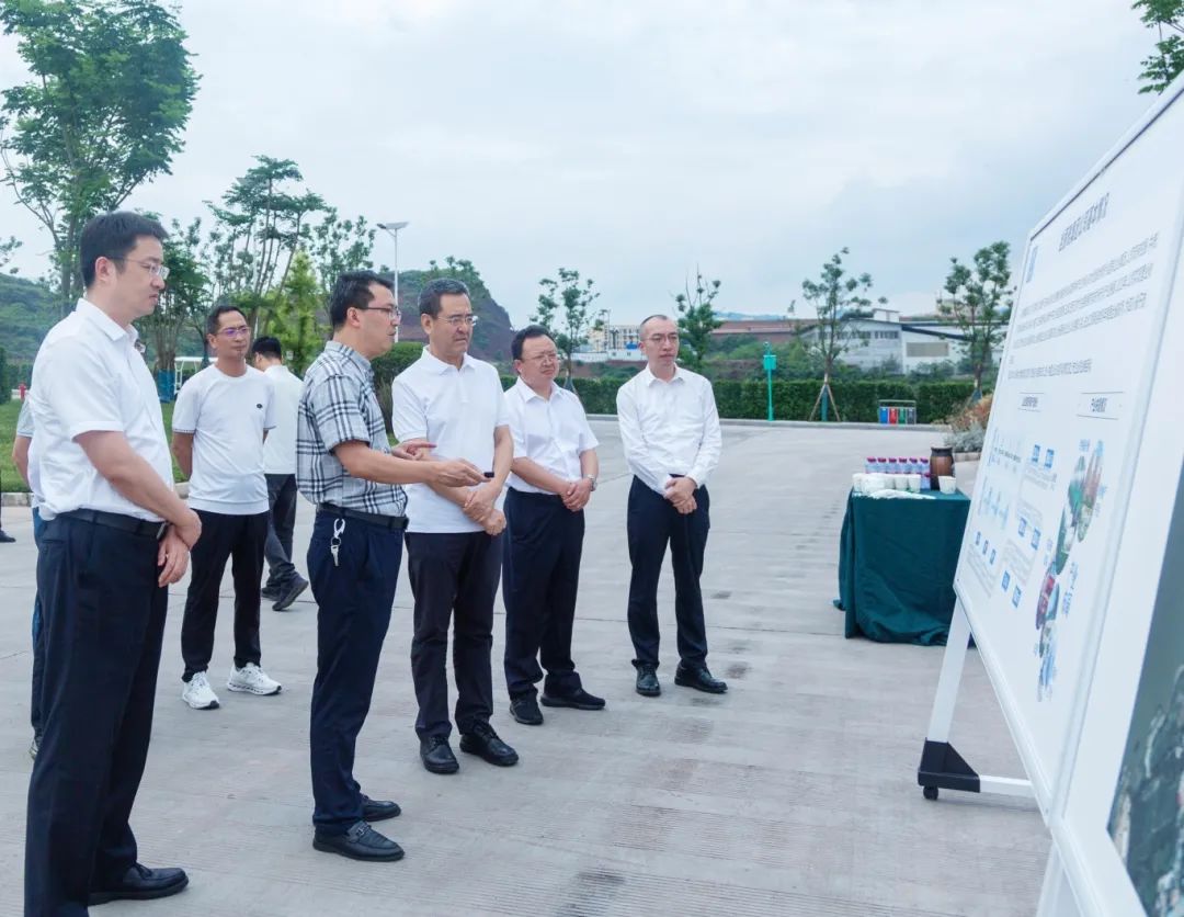 省国资委党委书记、主任冯文生赴宜宾调研国企改革深化提升行动工作并主持召开片区座谈会